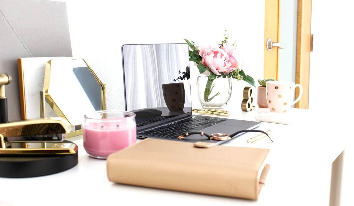 home office with decor on desk