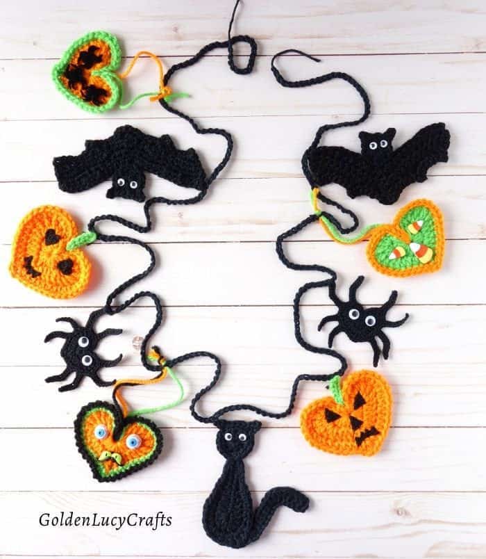 crotchet bunting for halloween