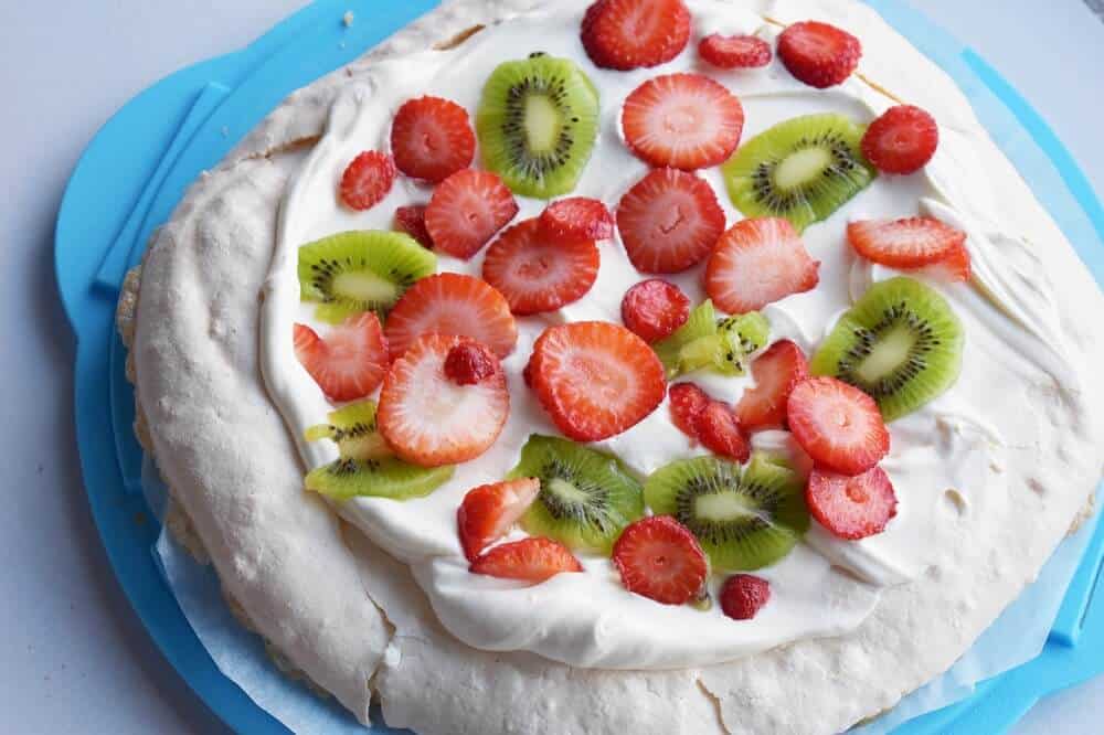 4 ingredient simple pavlova