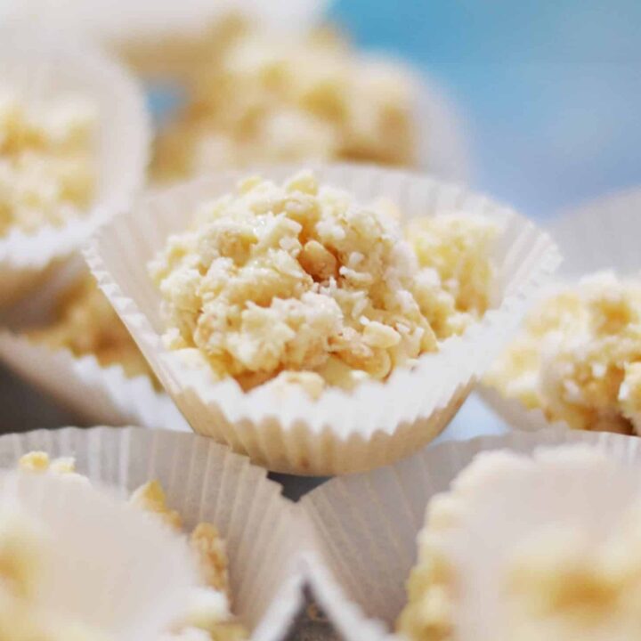 White chocolate crackles recipe