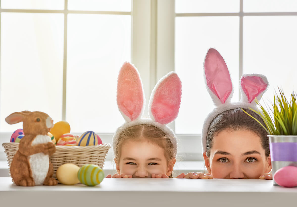 mum and daughter with bunny ears