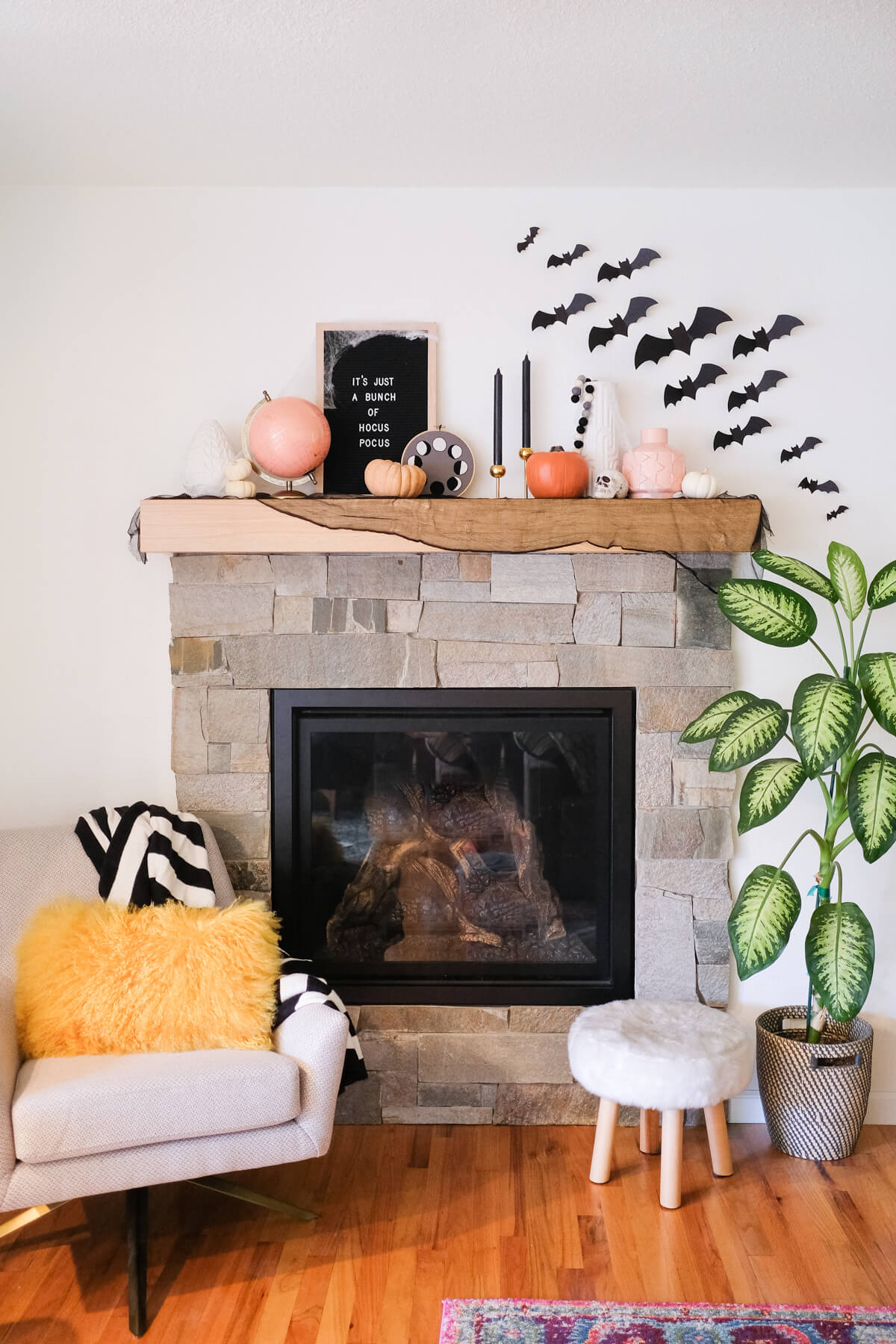 mantel decor