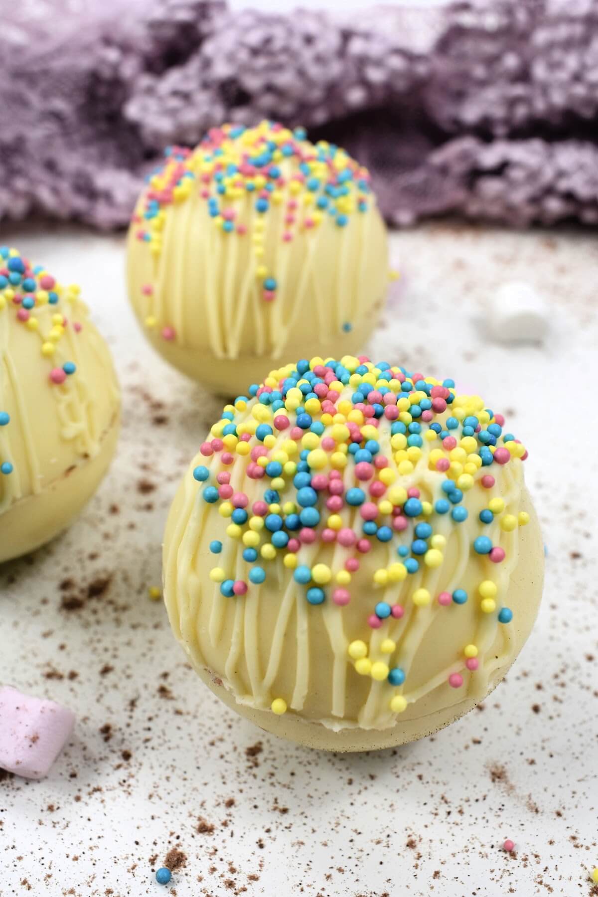 white chocolate hot cocoa bombs