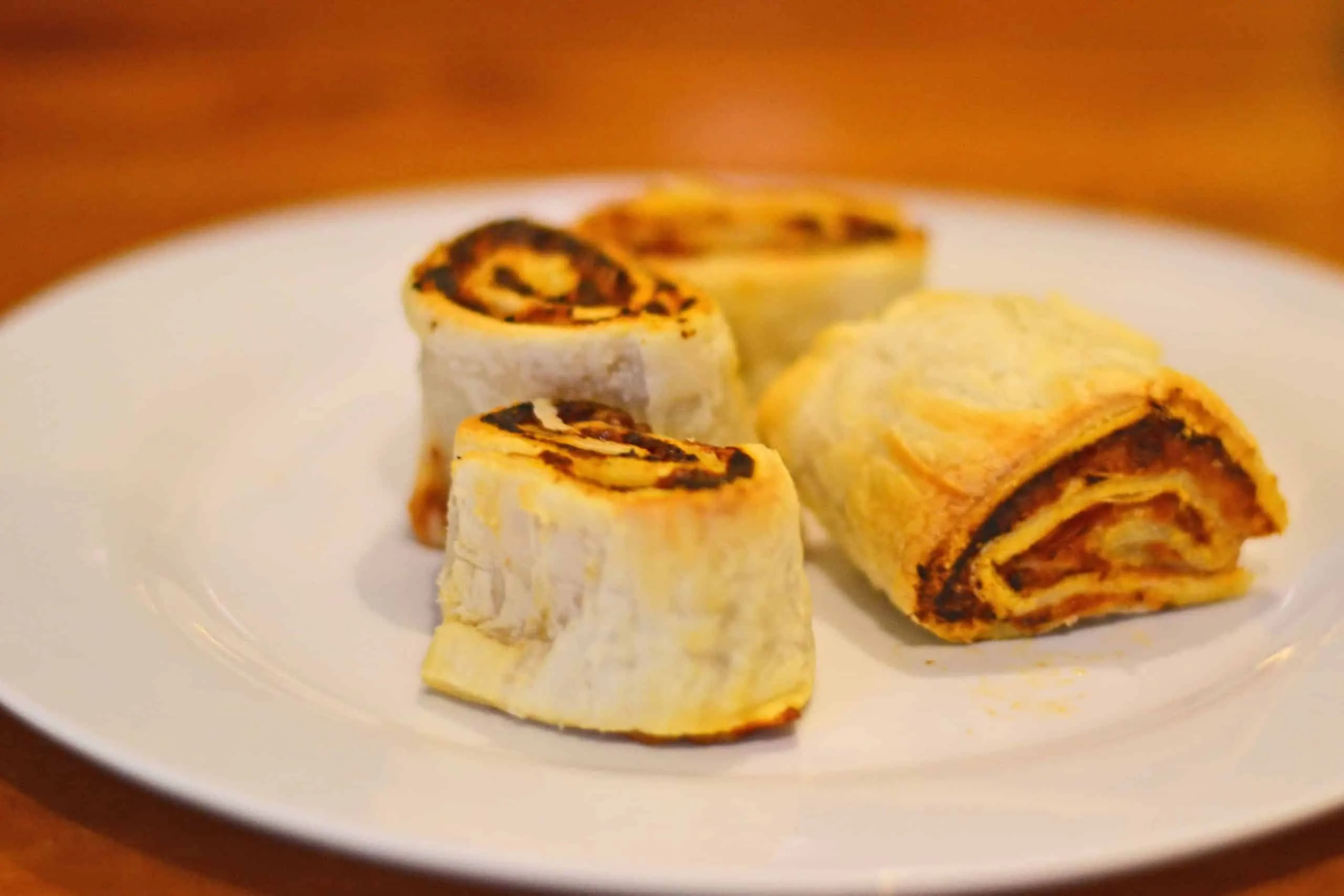 15 minute Air Fryer Pizza Rolls