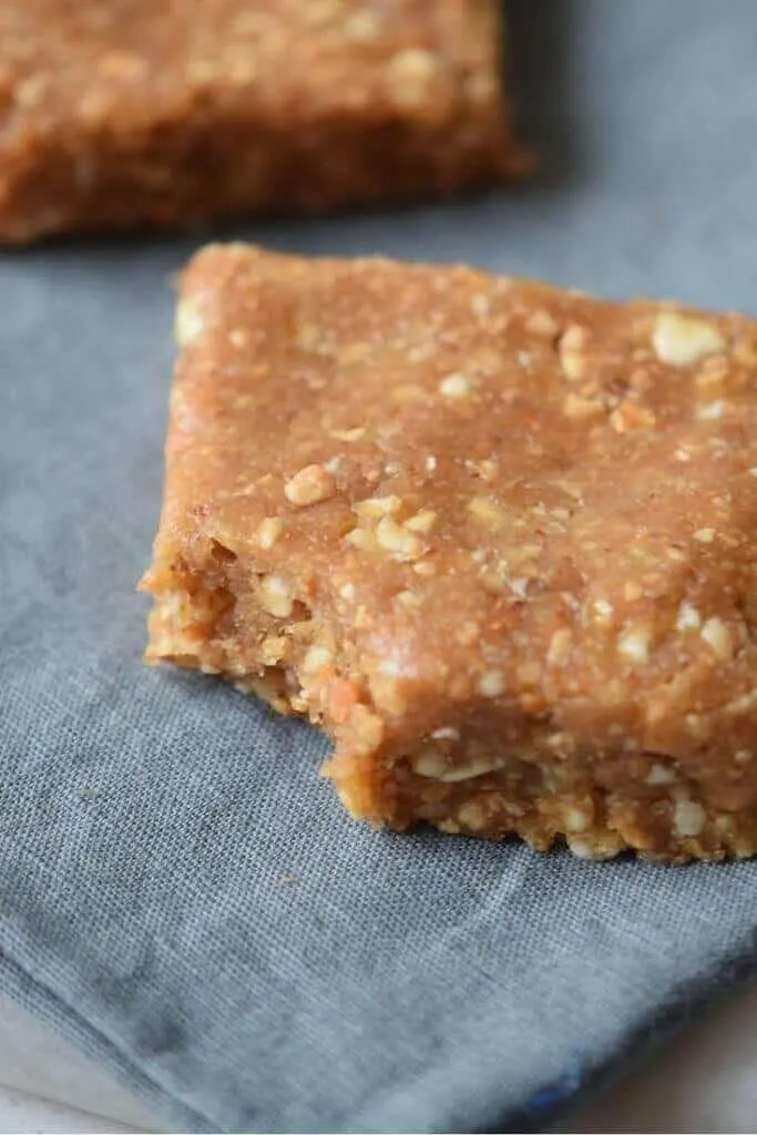 Almond energy bars