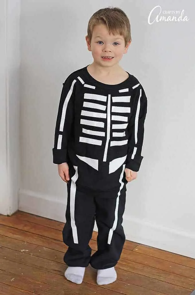 DIY skeleton costume