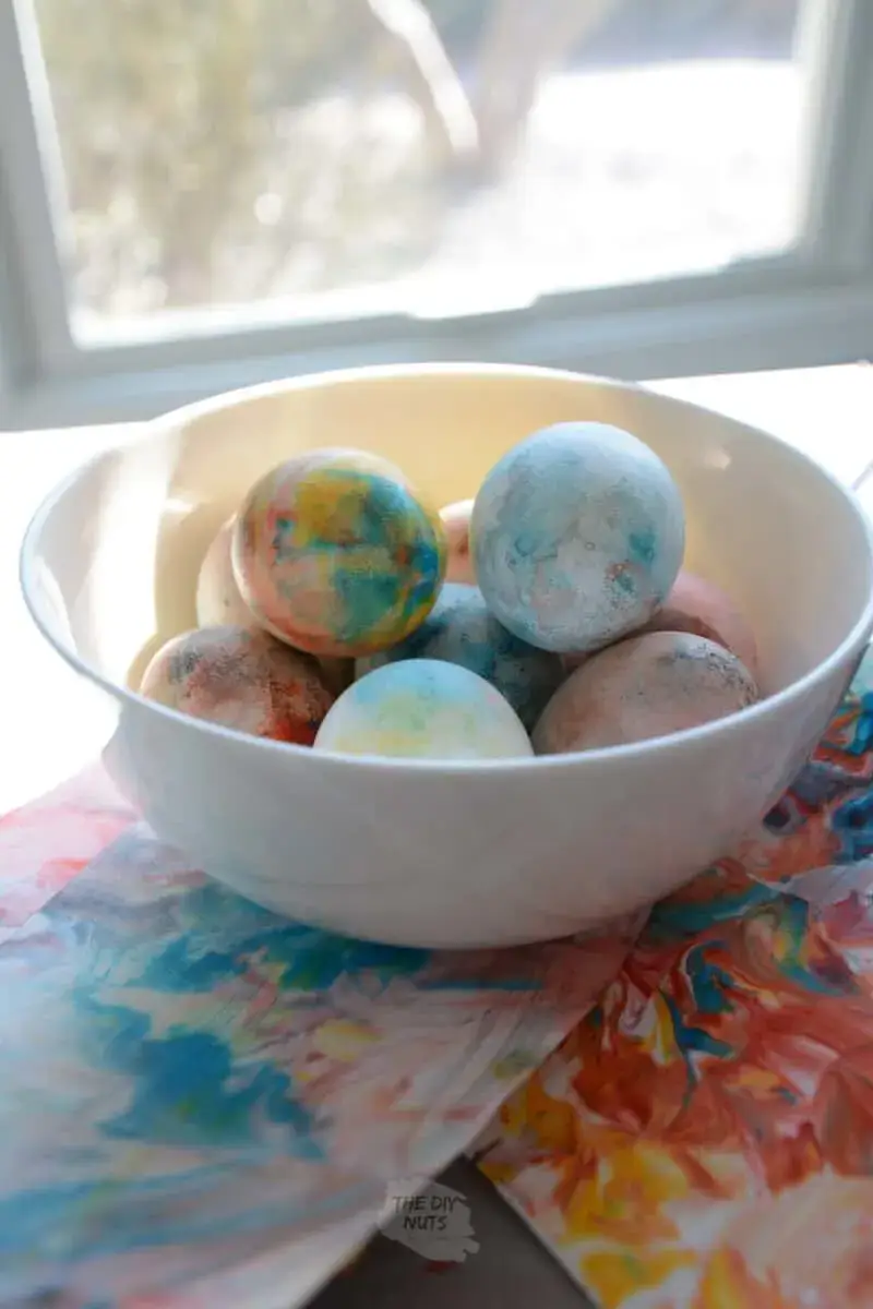 marble easter eggs in bowl