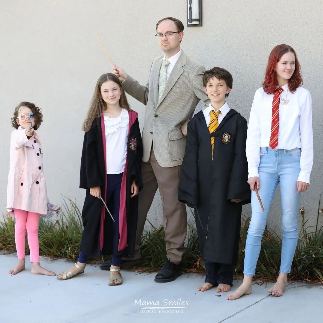 homemade harry potter family costume idea.