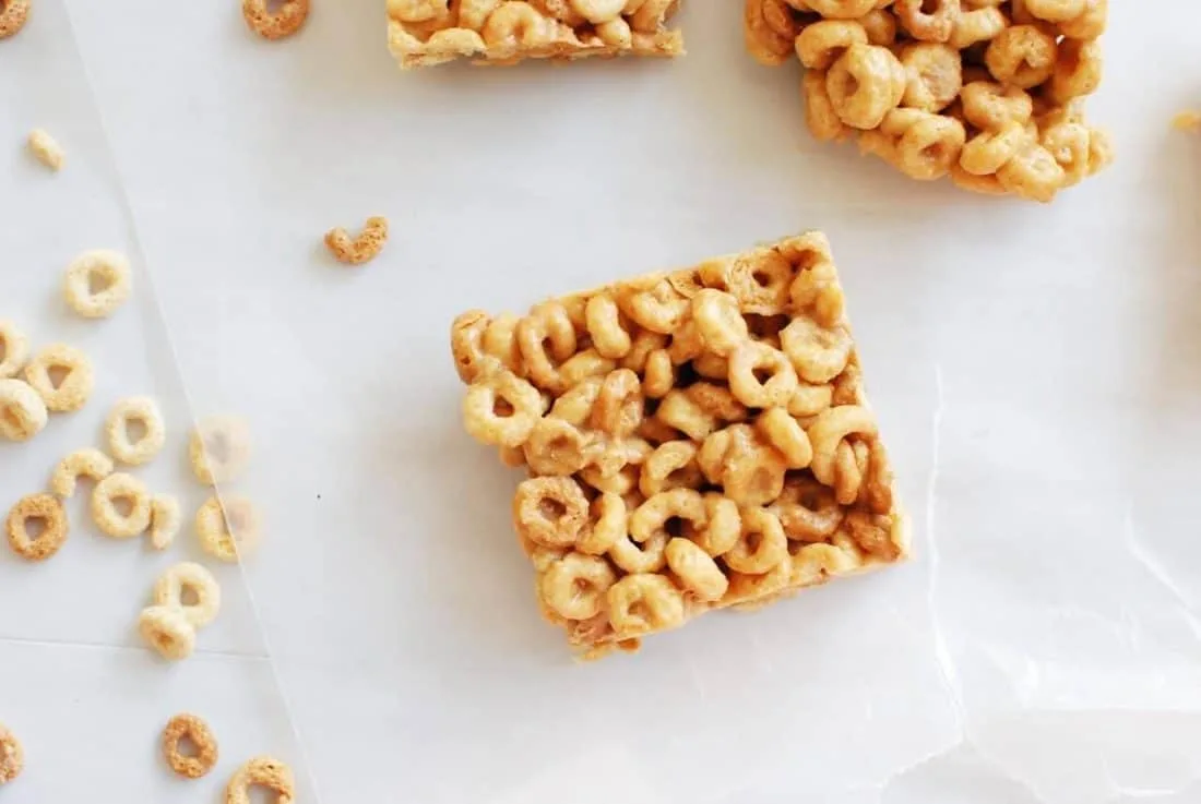 Peanut butter honey cheerio bars