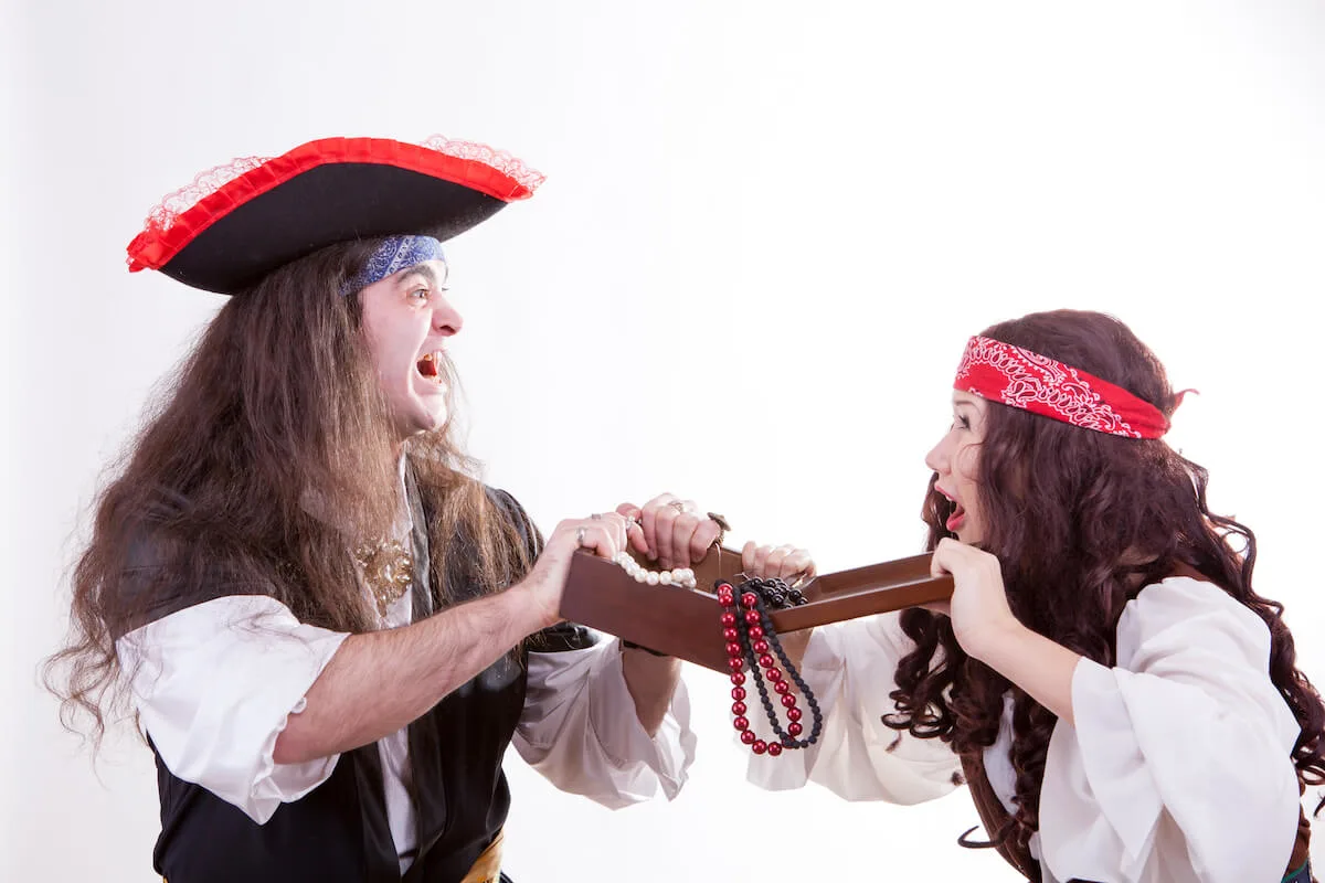 couple dressed up as pirates