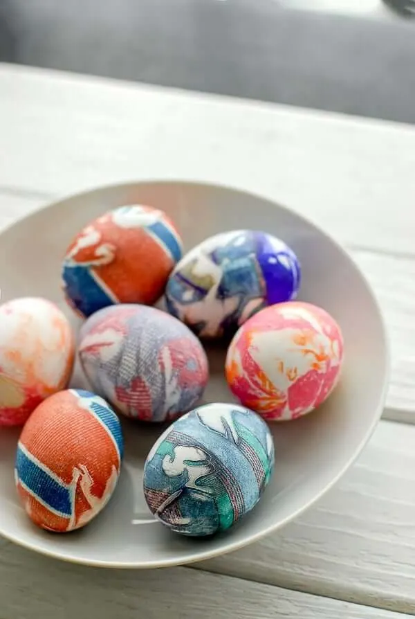 easter eggs dyed with silk